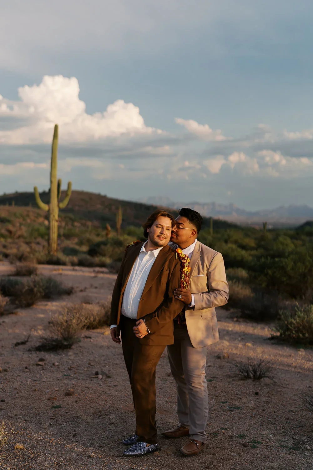 Elopement photo by Frances Photography, Phoenix, AZ