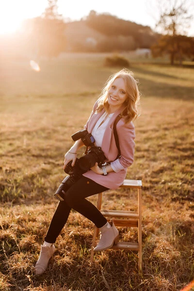 Devon Adrianne Photography profile photo
