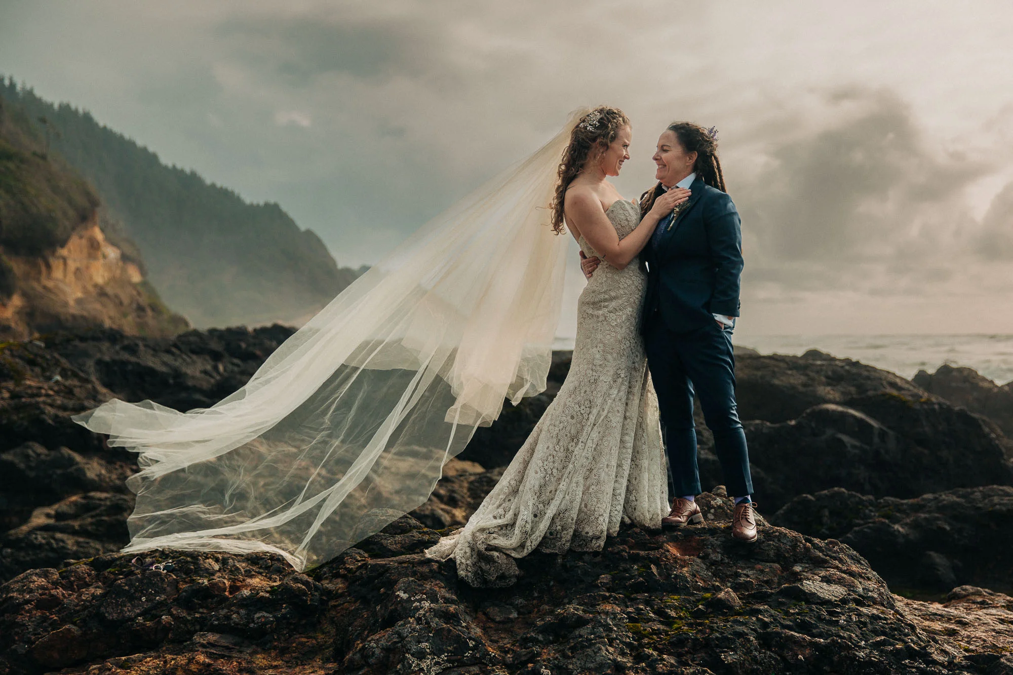 Micro-wedding photo by Amanda Summerlin Photography, Atlanta, GA