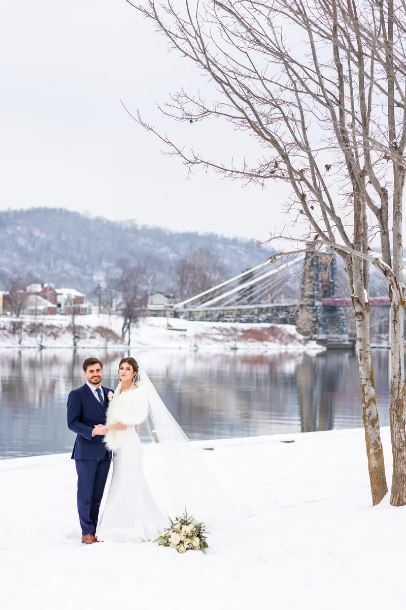 Wedding photo by Hannah Barlow Photography, LLC, Wheeling, WV
