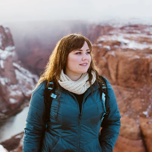 Julie Haider Adventure Elopements profile photo