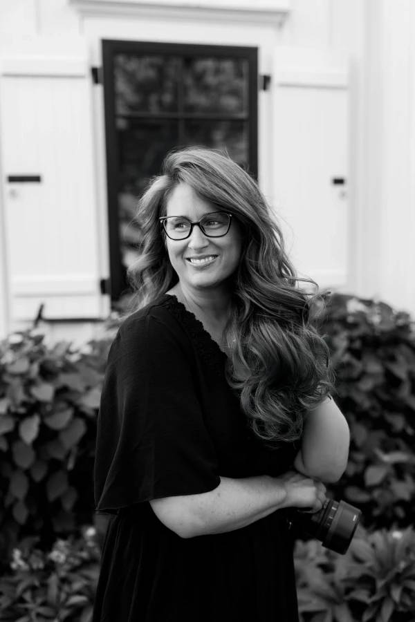Mae Lutz, owner of MAE + CO. Photography