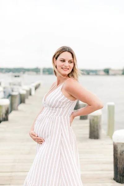 Maternity photo by Kate Voda Photography, Princeton, NJ