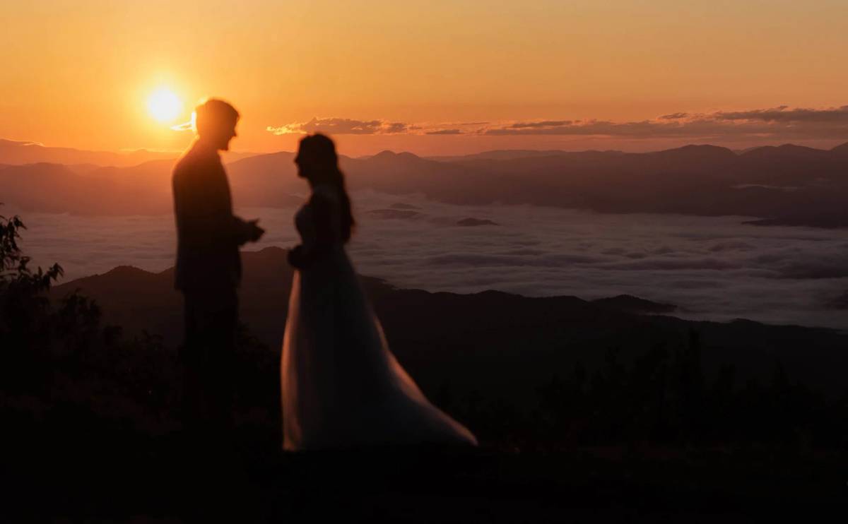 Elopement photo by Wentzek Photo, Blairsville, GA