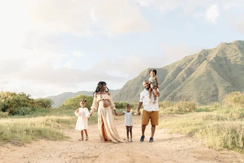 Family photo by Malia Mae Photography, Oahu, HI