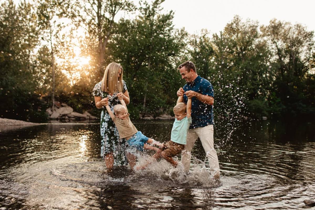 Family photo by Aspen and Sage Photography, Boise, ID