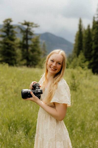 Alaina Faith, owner of Alaina Faith Photography