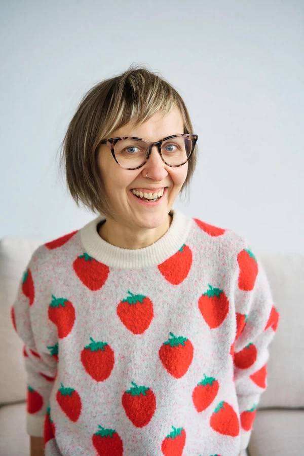 Inna Spivakova, owner of Peach Plum Pear Photo