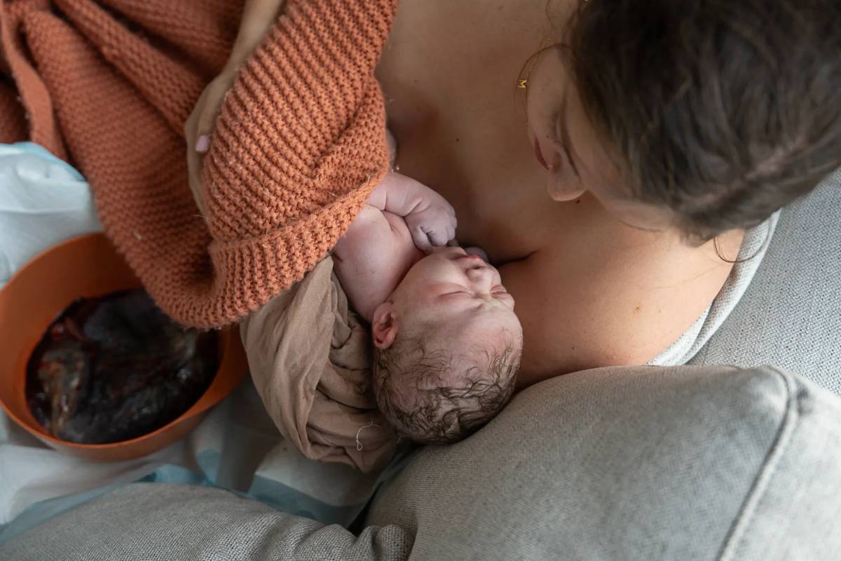 Maternity photo by Becky Langseth Photography, Seattle, WA