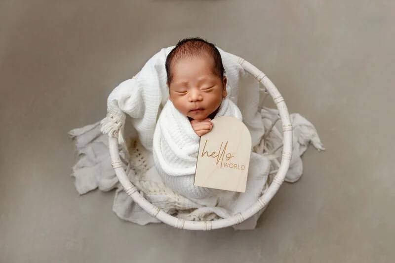 Newborn photo by Jordan Lynn Photography, Milwaukee, WI