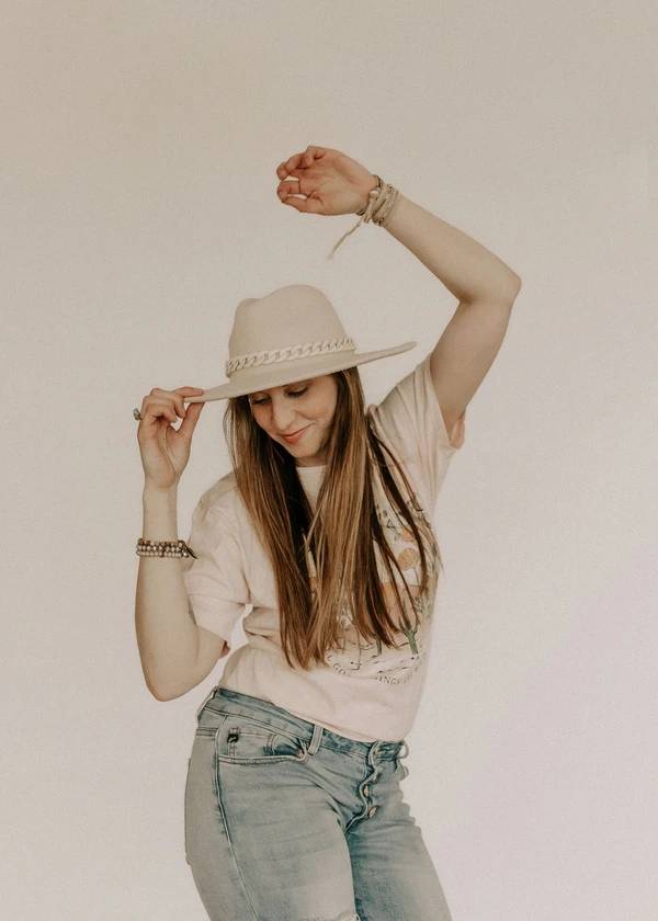 Britnee, owner of Emerald Light Photography